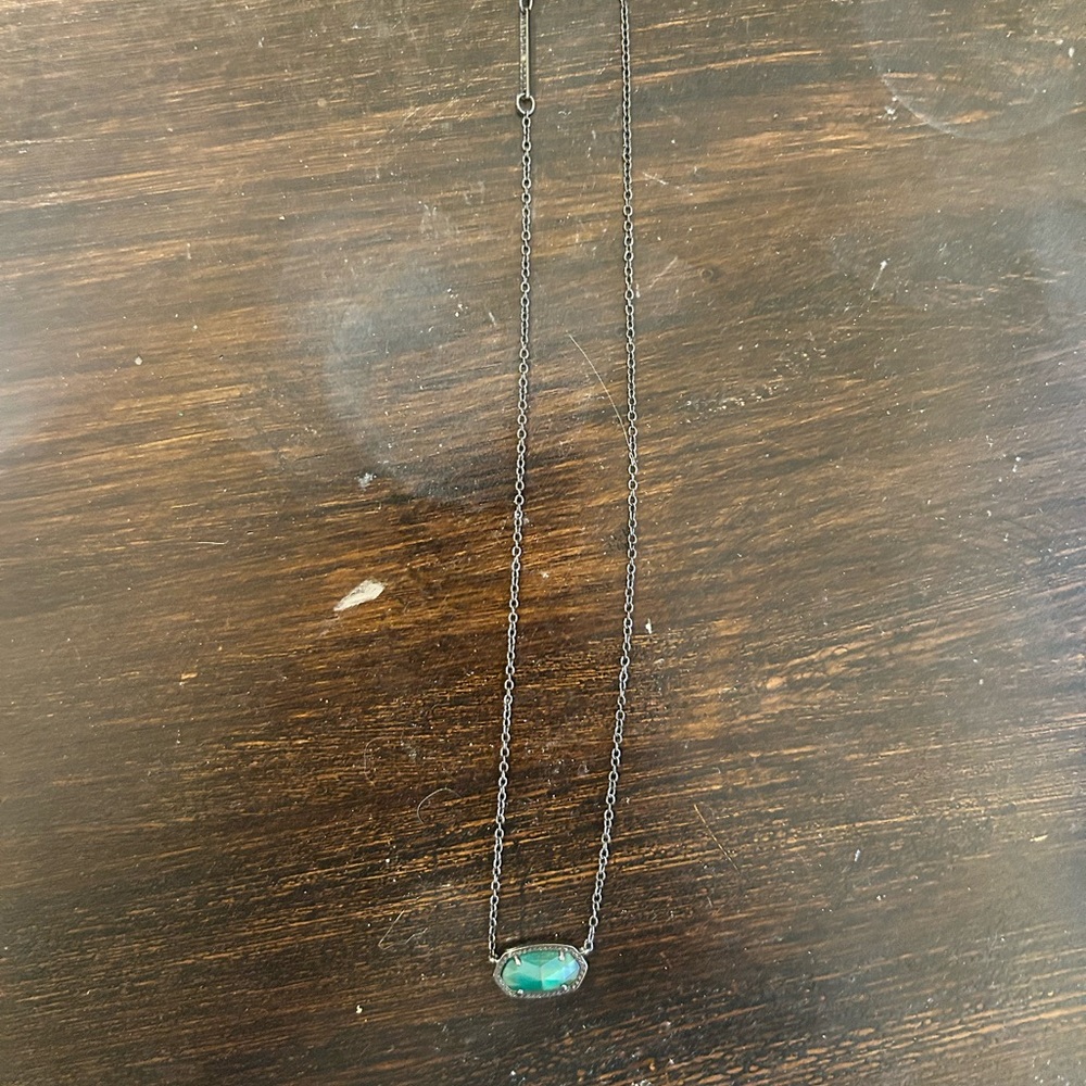 Kendra Scott Necklace